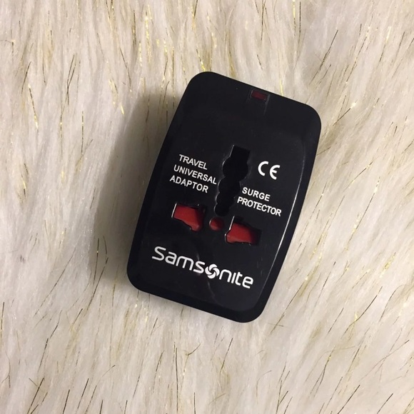 samsonite travel universal adapter